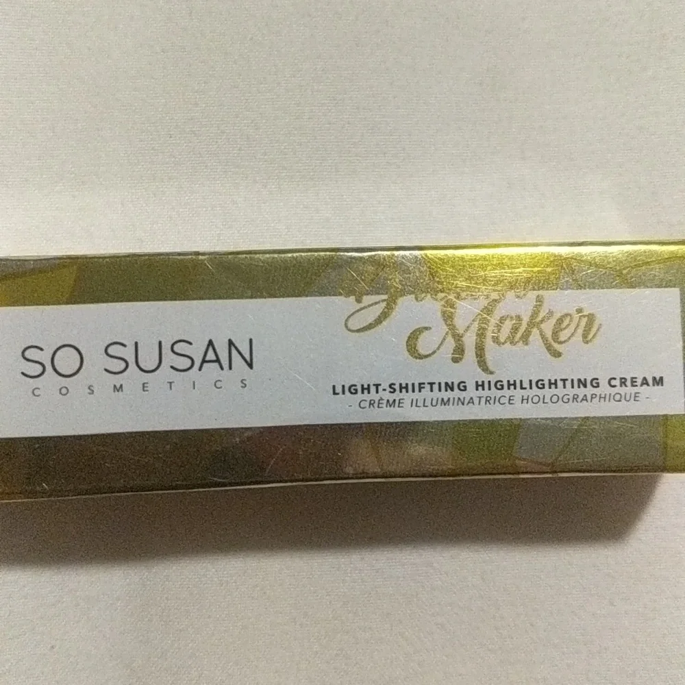 NWT highlighting cream